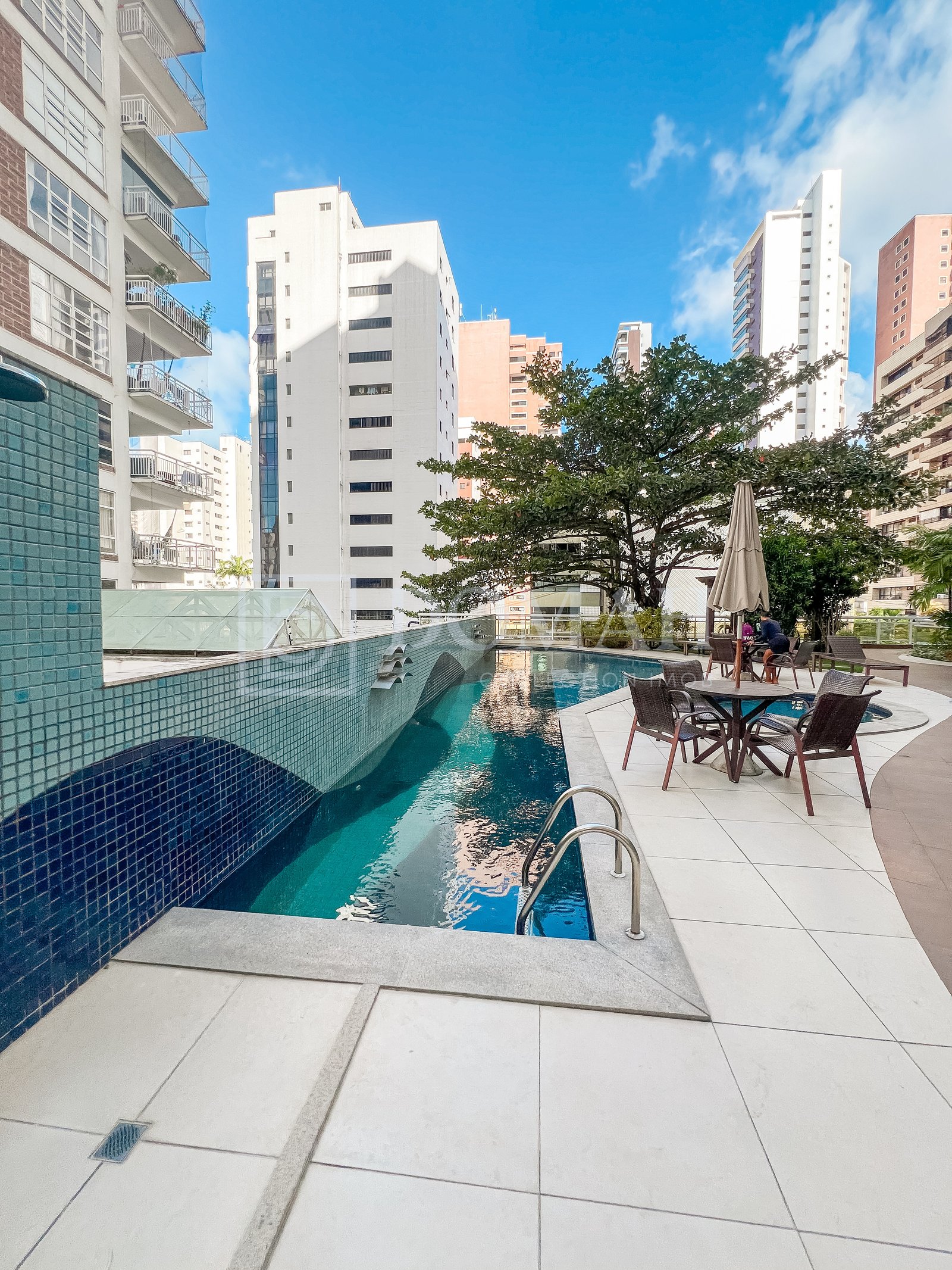 Foto 15 do imóvel Apartamento à venda Meireles