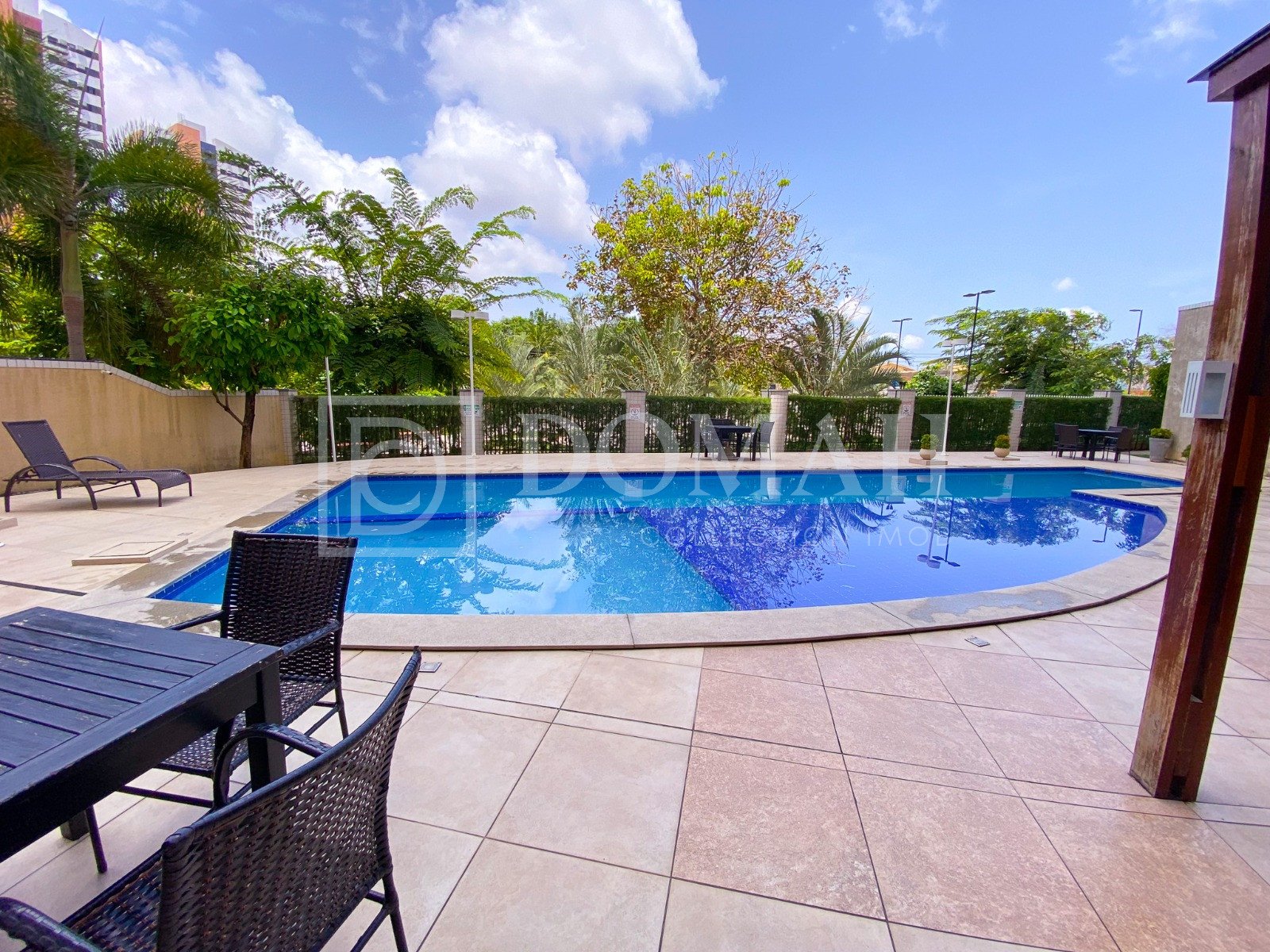 Foto 15 do imóvel Apartamento Exclusivo Frente à Praça no Parque Del Sol | 73 m² - Portal de Ávila