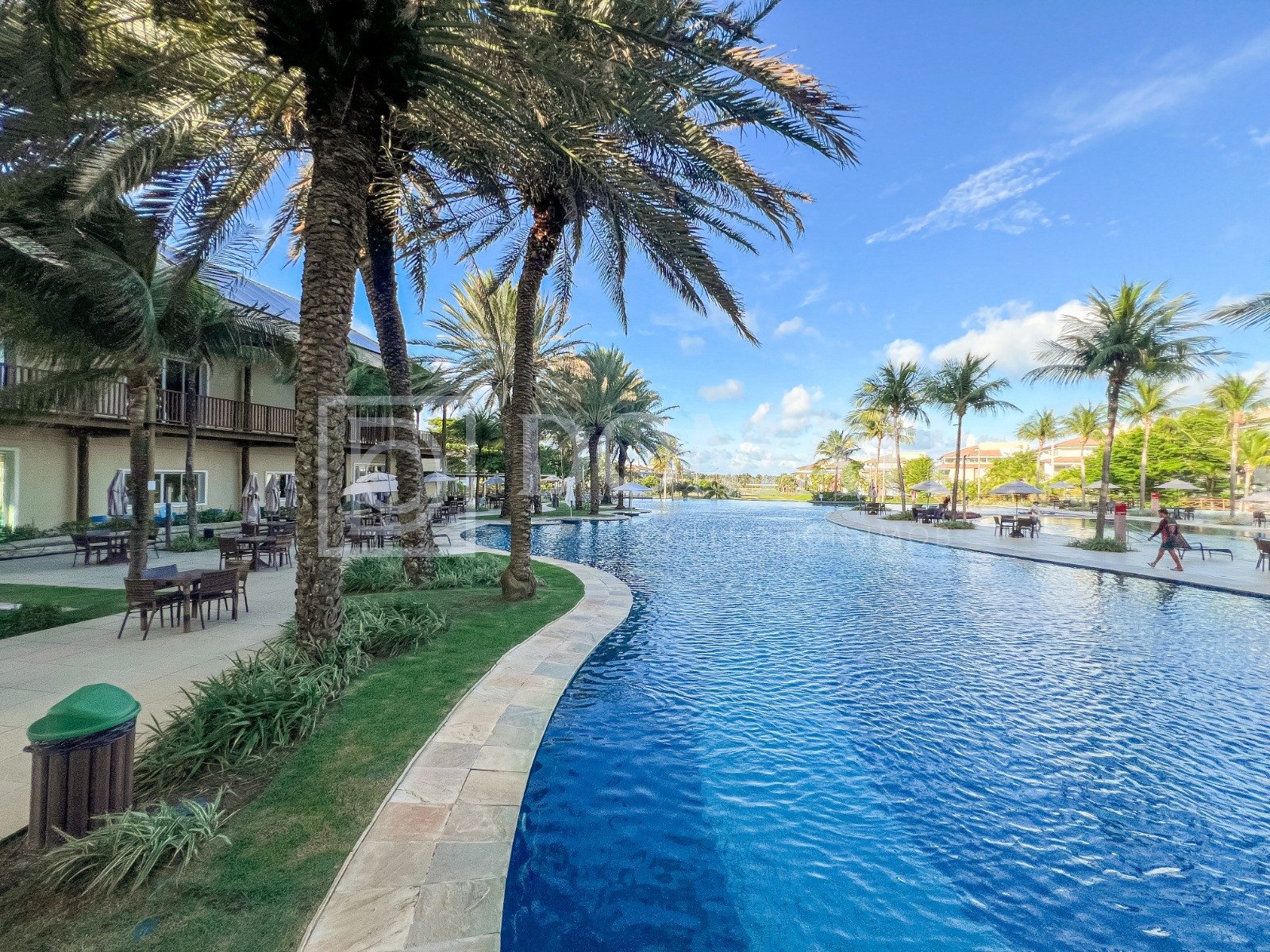 Apartamento 3 suítes, sendo 1 suíte reversível, Porteira Fechada - Foto 1