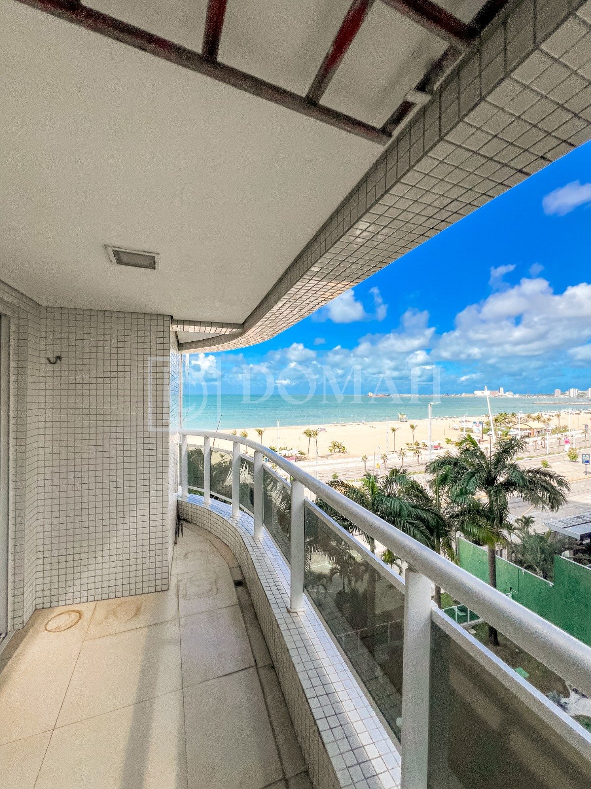Seu refúgio na Beira-Mar | 70 m², 1 quarto amplo com vista para o mar - Foto 1