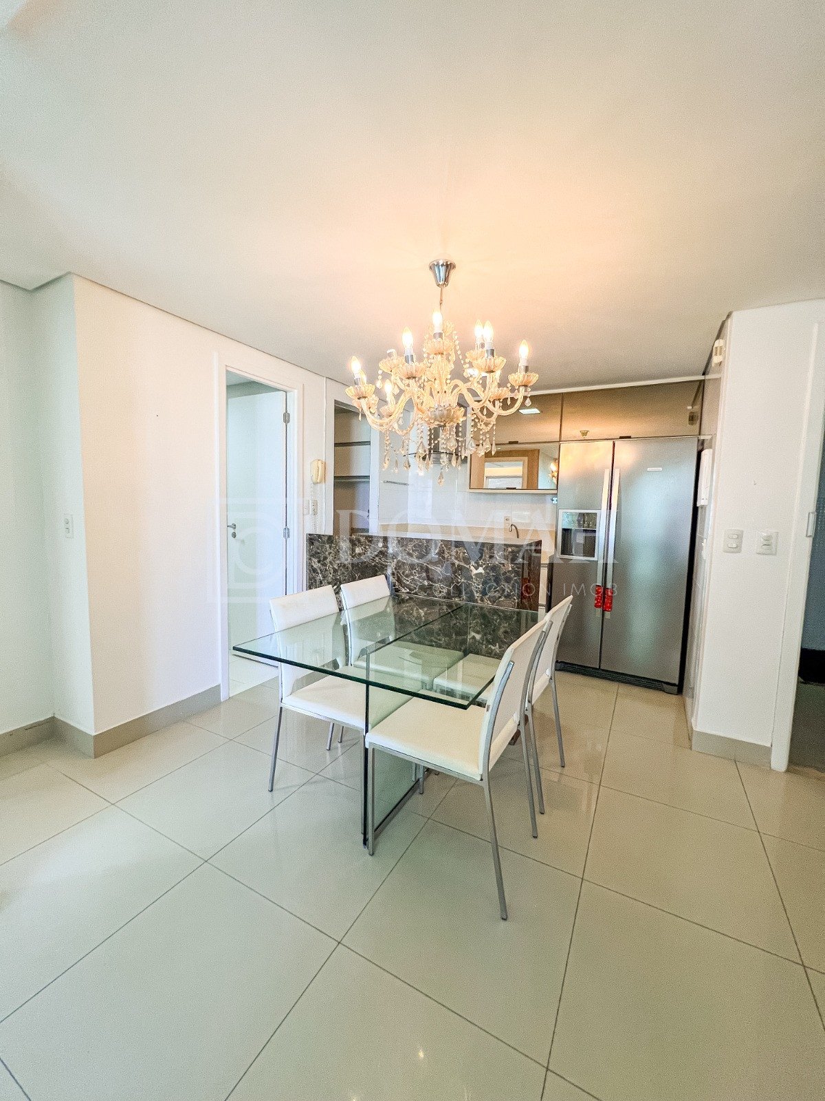 Seu refúgio na Beira-Mar | 70 m², 1 quarto amplo com vista para o mar - Foto 2