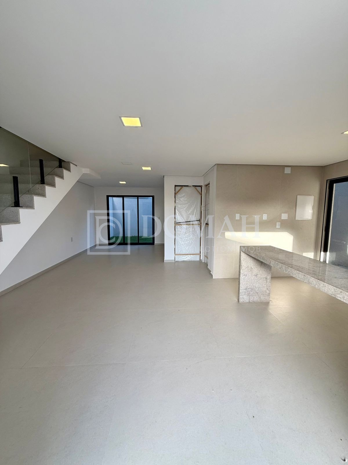 Foto 10 do imóvel Casa duplex em rua privativa