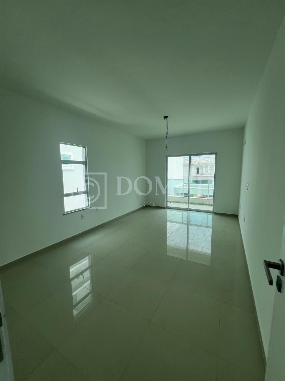 Foto 8 do imóvel Casa Duplex em Condomínio no Eusébio com três suítes