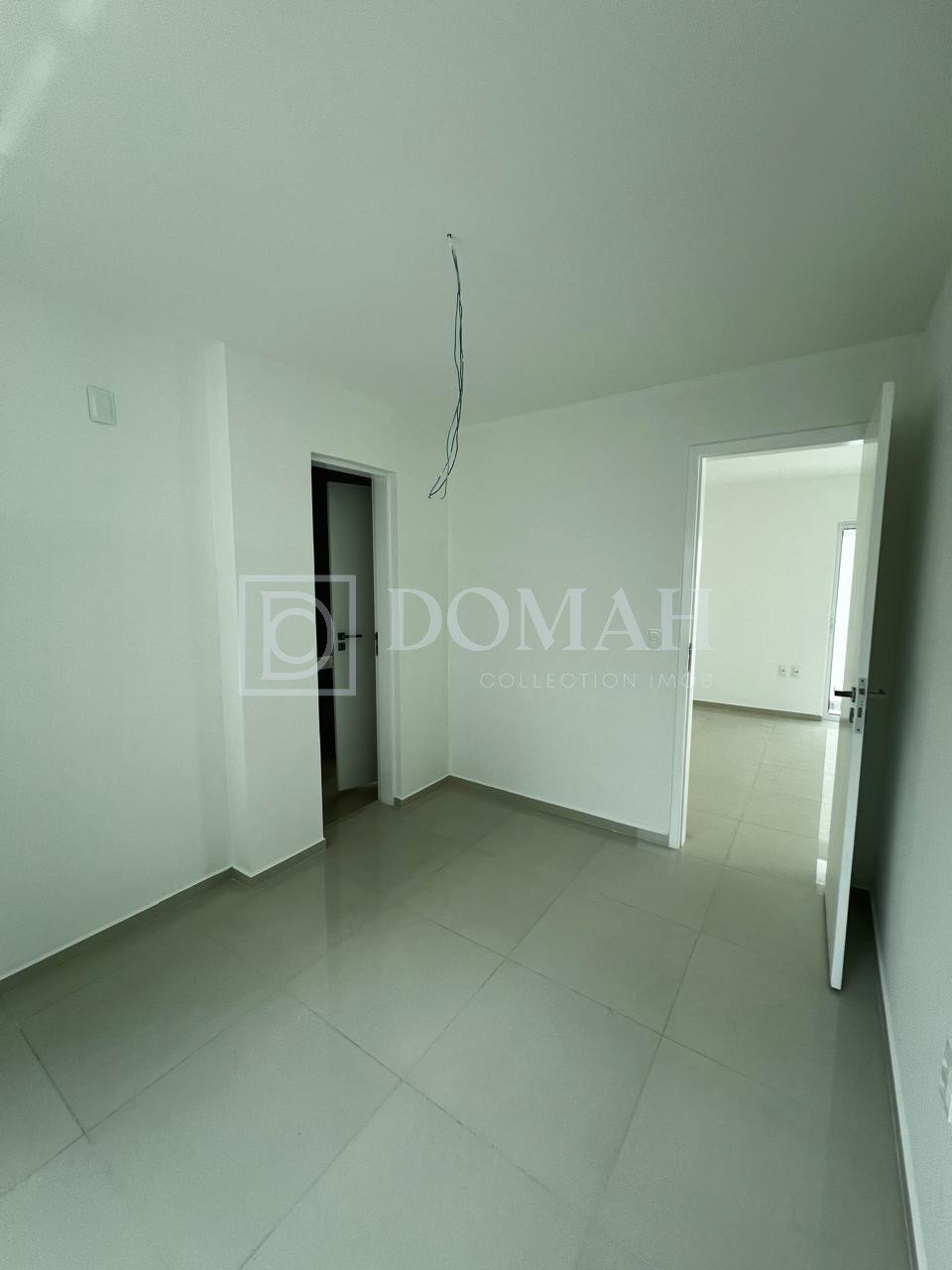 Foto 18 do imóvel Casa Duplex em Condomínio no Eusébio com três suítes