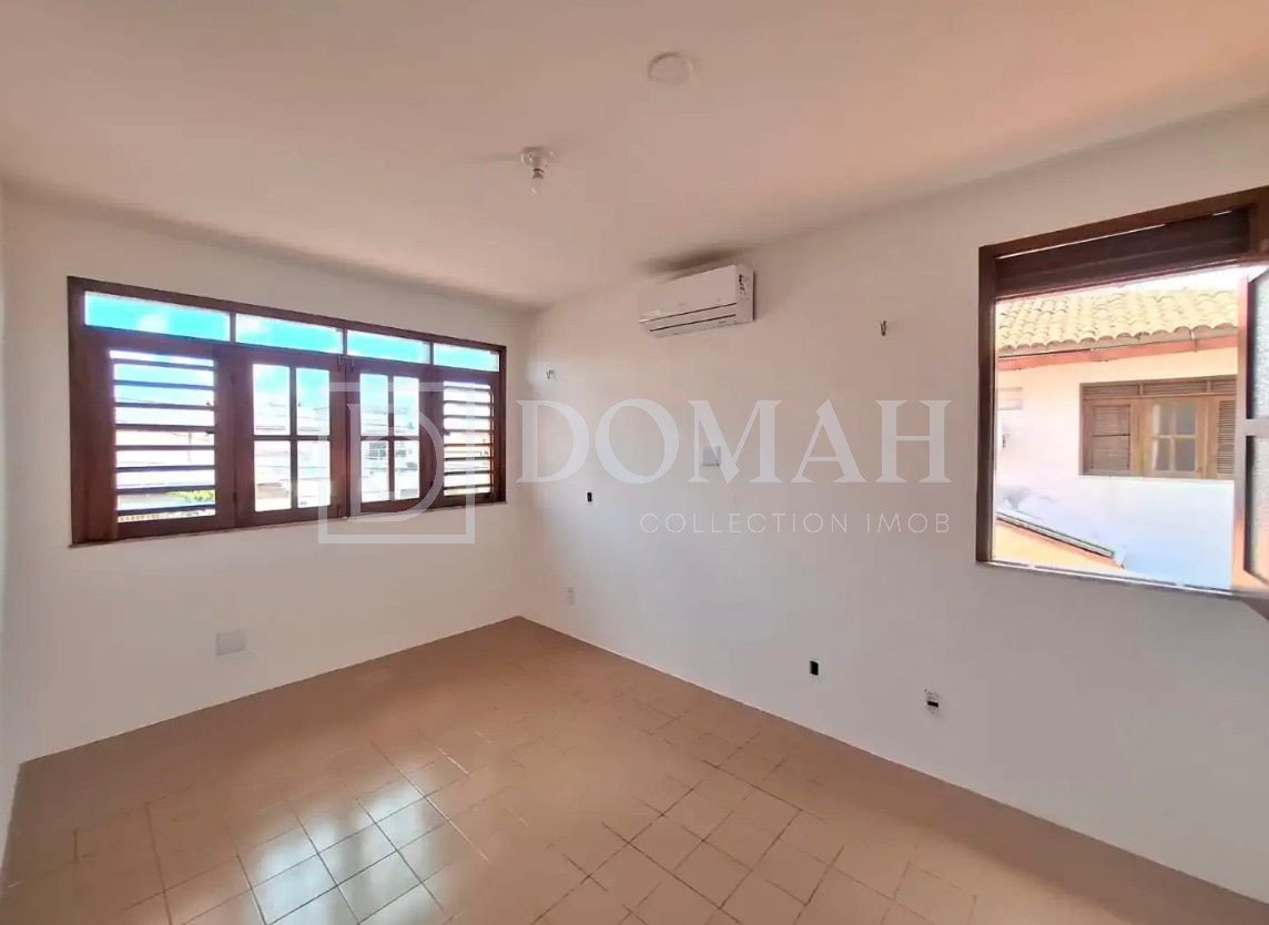 Foto 12 do imóvel Casa duplex em condomínio fechado