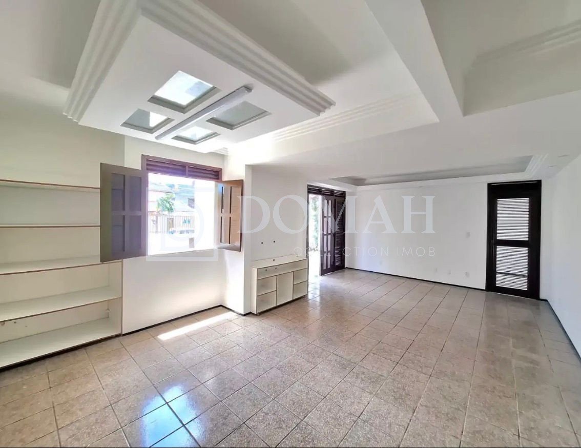 Foto 9 do imóvel Casa duplex em condomínio fechado