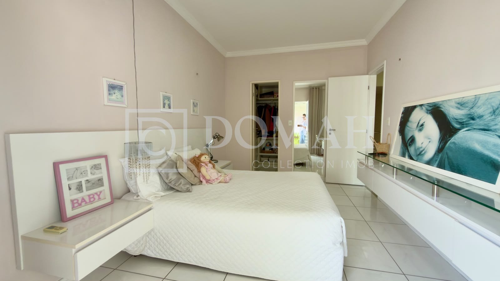 Foto 10 do imóvel Casa em Condomínio fechada com lago privativo